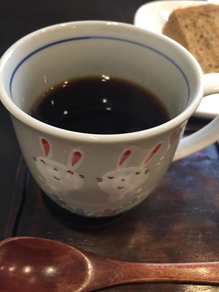 豆うさぎブレンドのコーヒーの写真